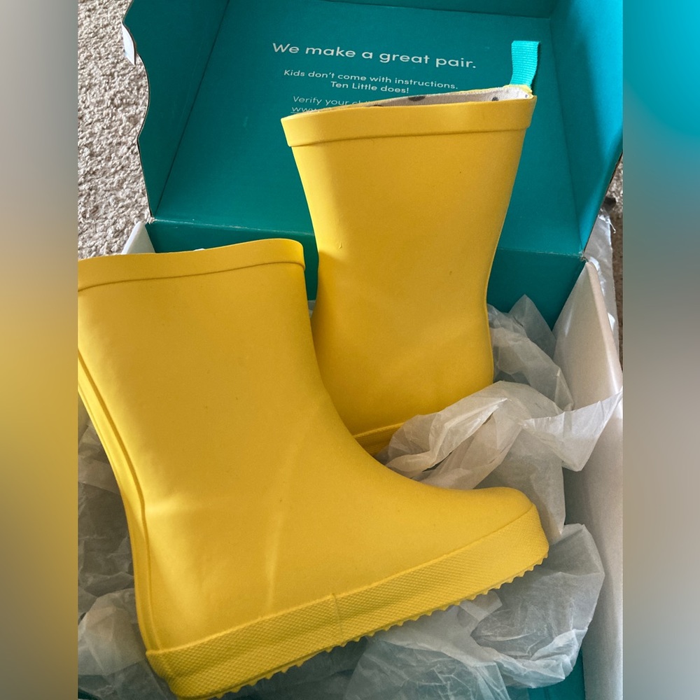 Ten Little Rain Boots